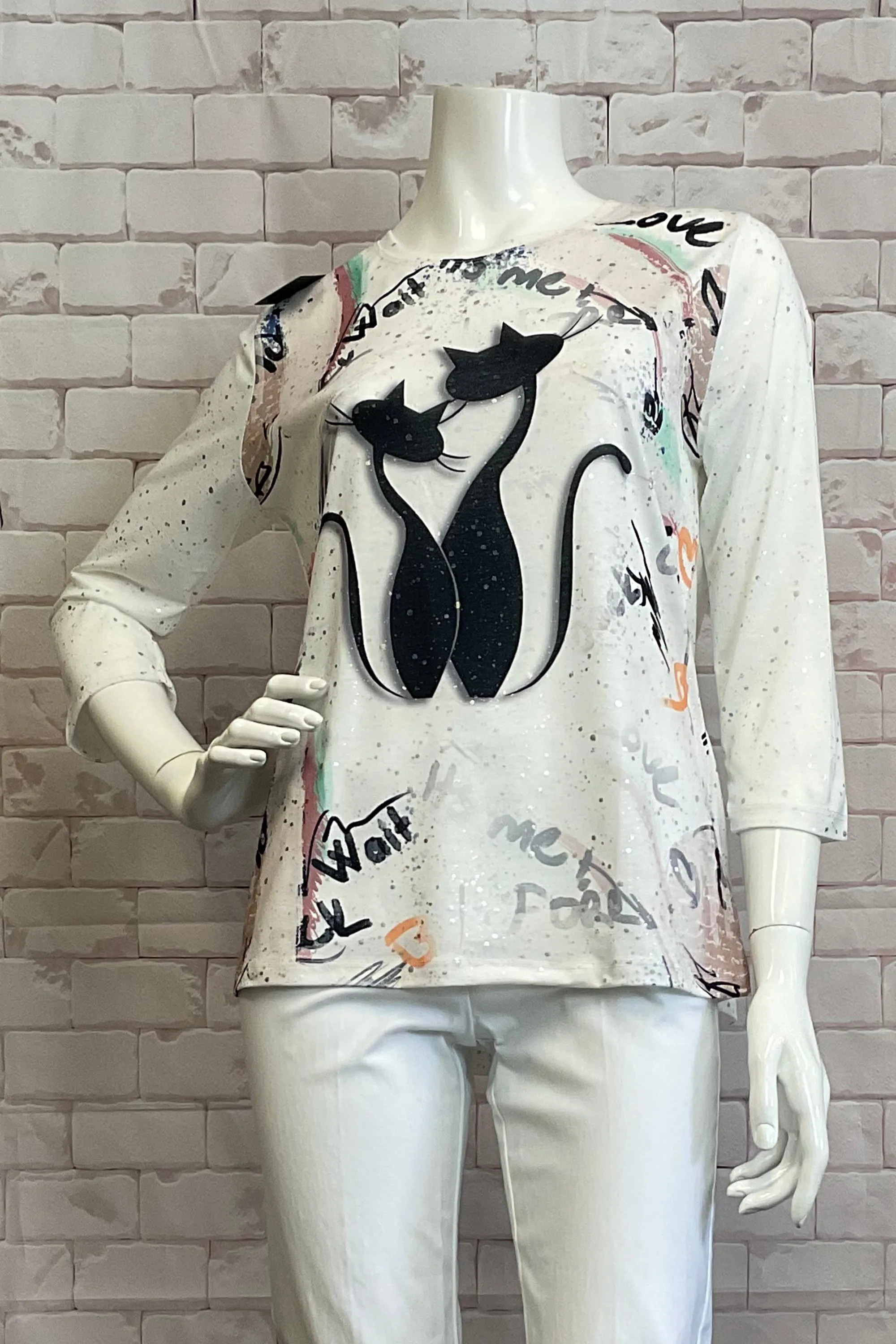 2 CATS 3/4 SLEEVE TOP