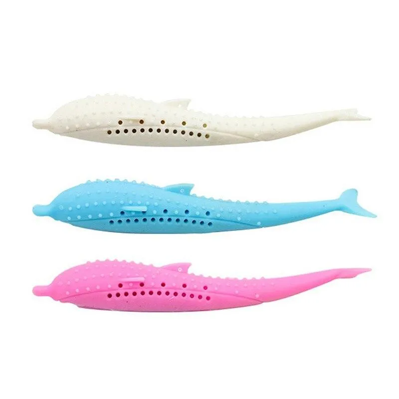 Fish Shaped Chewing Toy for Cats